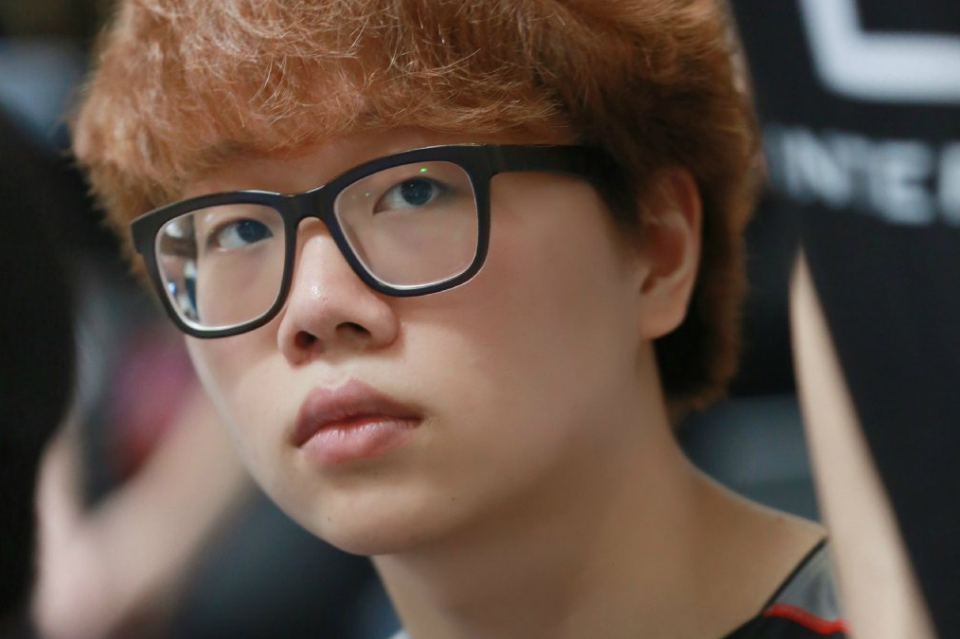 雷速体育-关于大比分获胜首场状态出色，法国队观众沸腾！，Scout重返赛场观众掌声雷动的信息