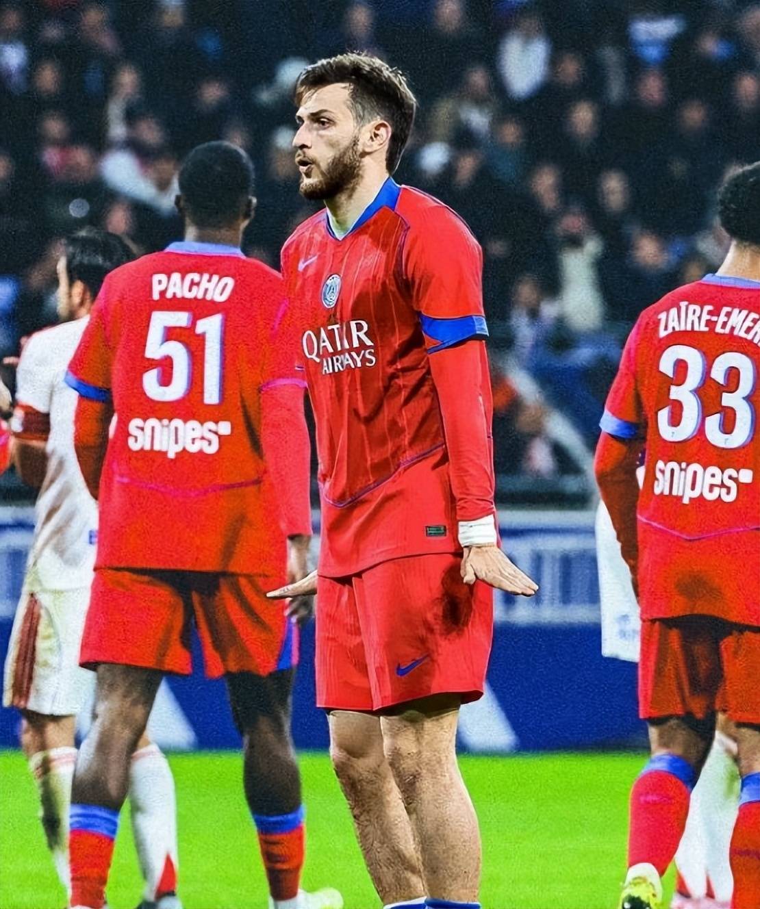  国际比赛日里昂内部沟通：葡超节点到来；球迷炸锅；赛程密集仍需轮换